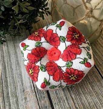 Poppy Biscornu