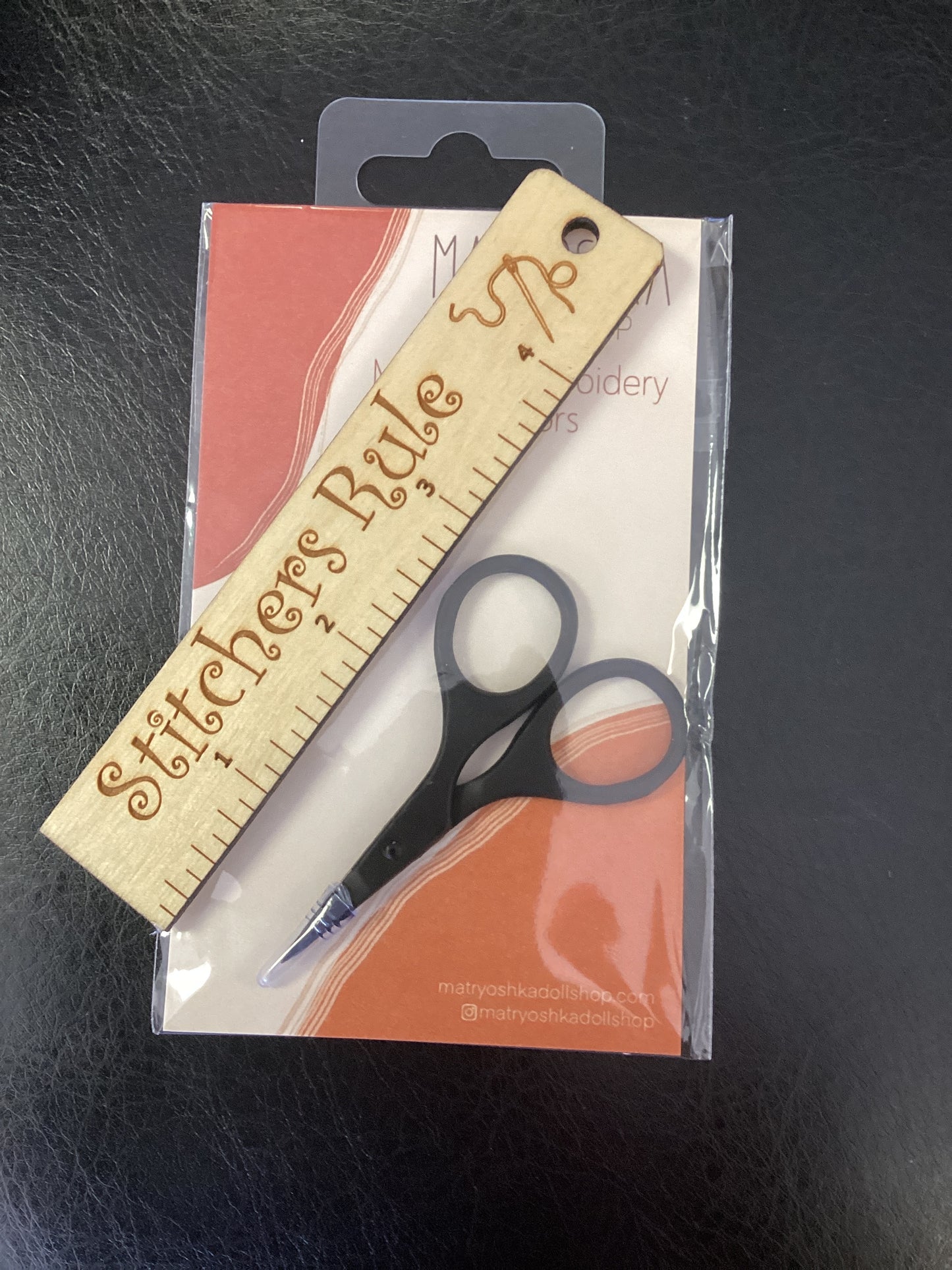 Tiny Embroidery Scissors - Black