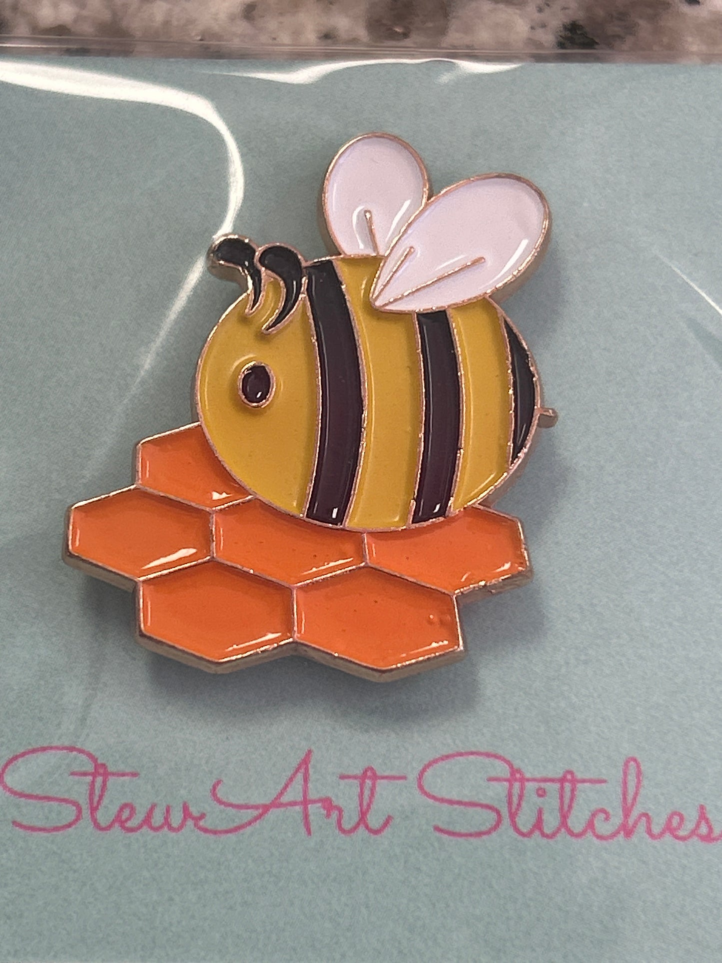 Honey Bee Needle Minder