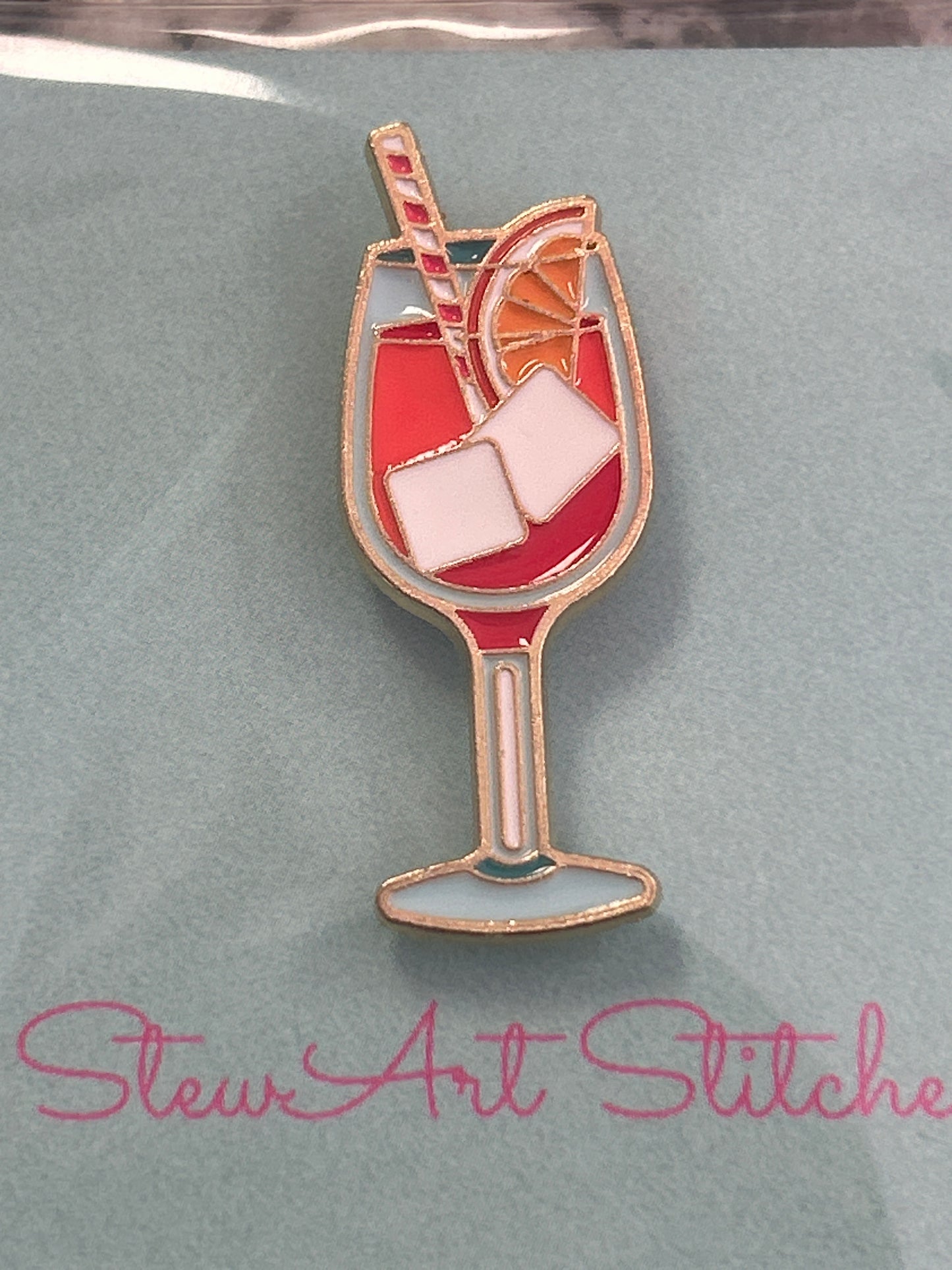 Cocktail Needle Minder