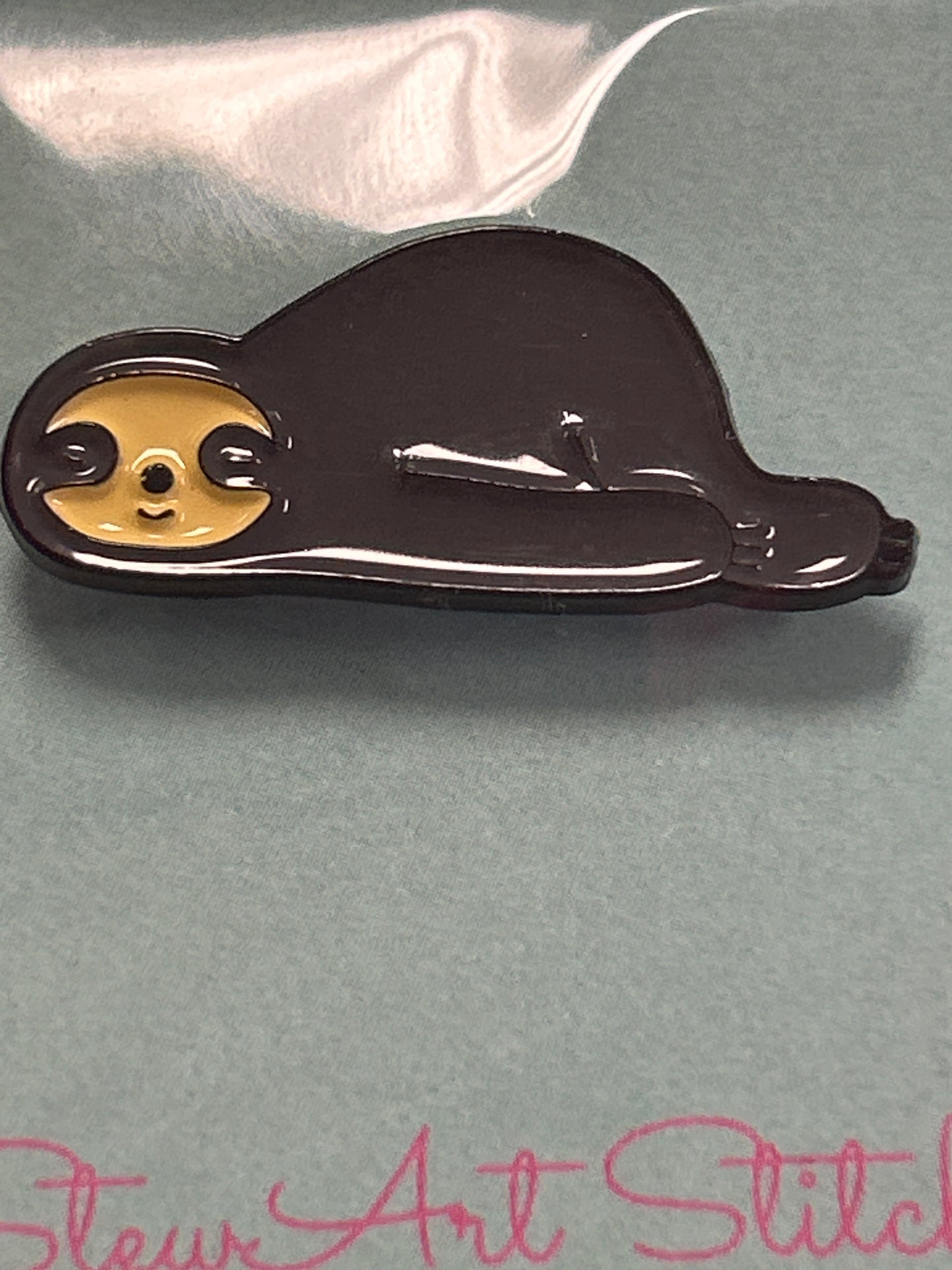Sloth Needle Minder