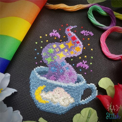 TRUNK SHOW Pride Tea