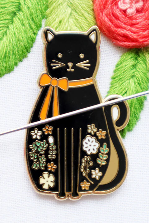 TRUNK SHOW Black Cat Needle Minder