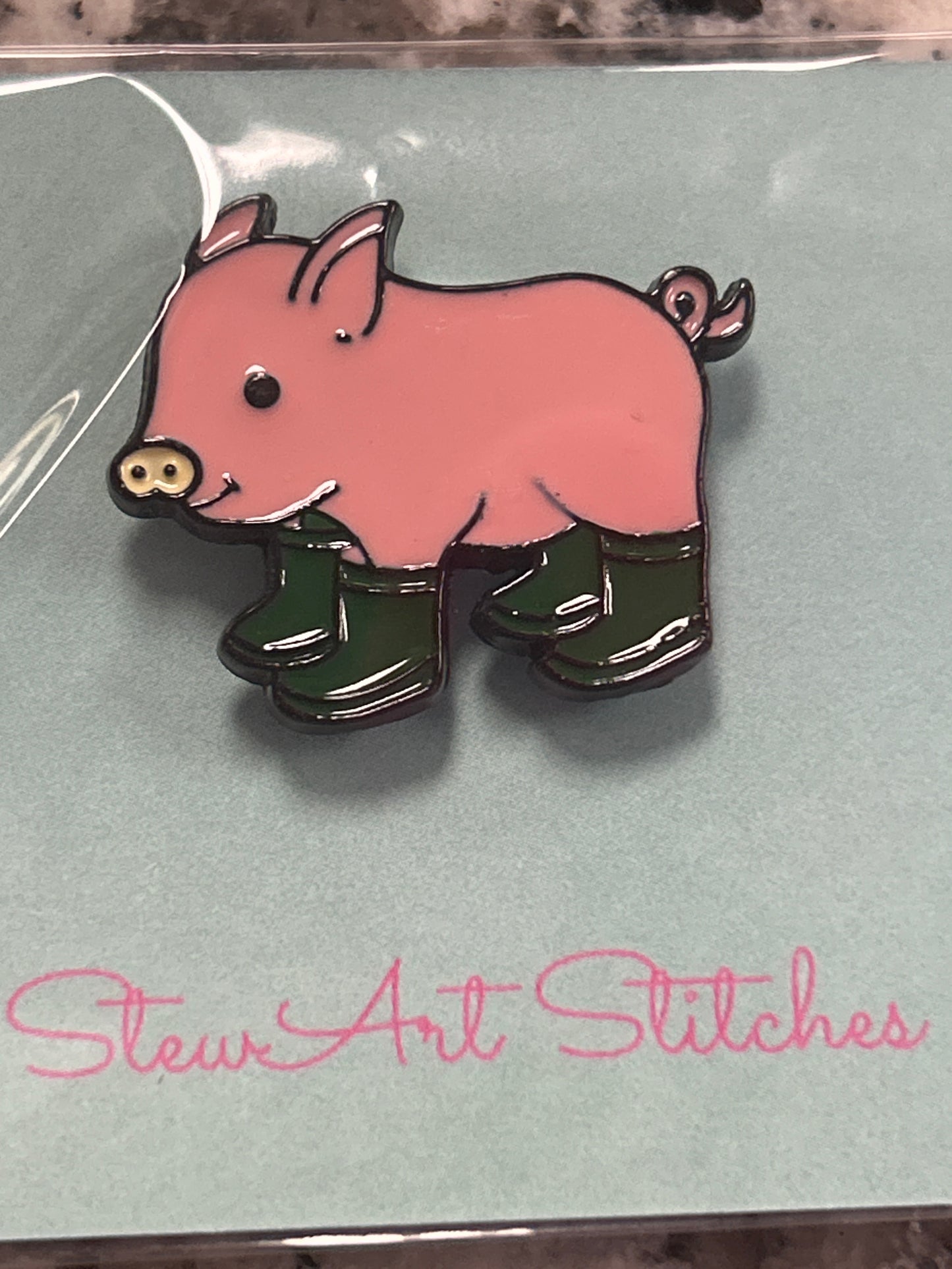 Green Boot Pig Needle Minder