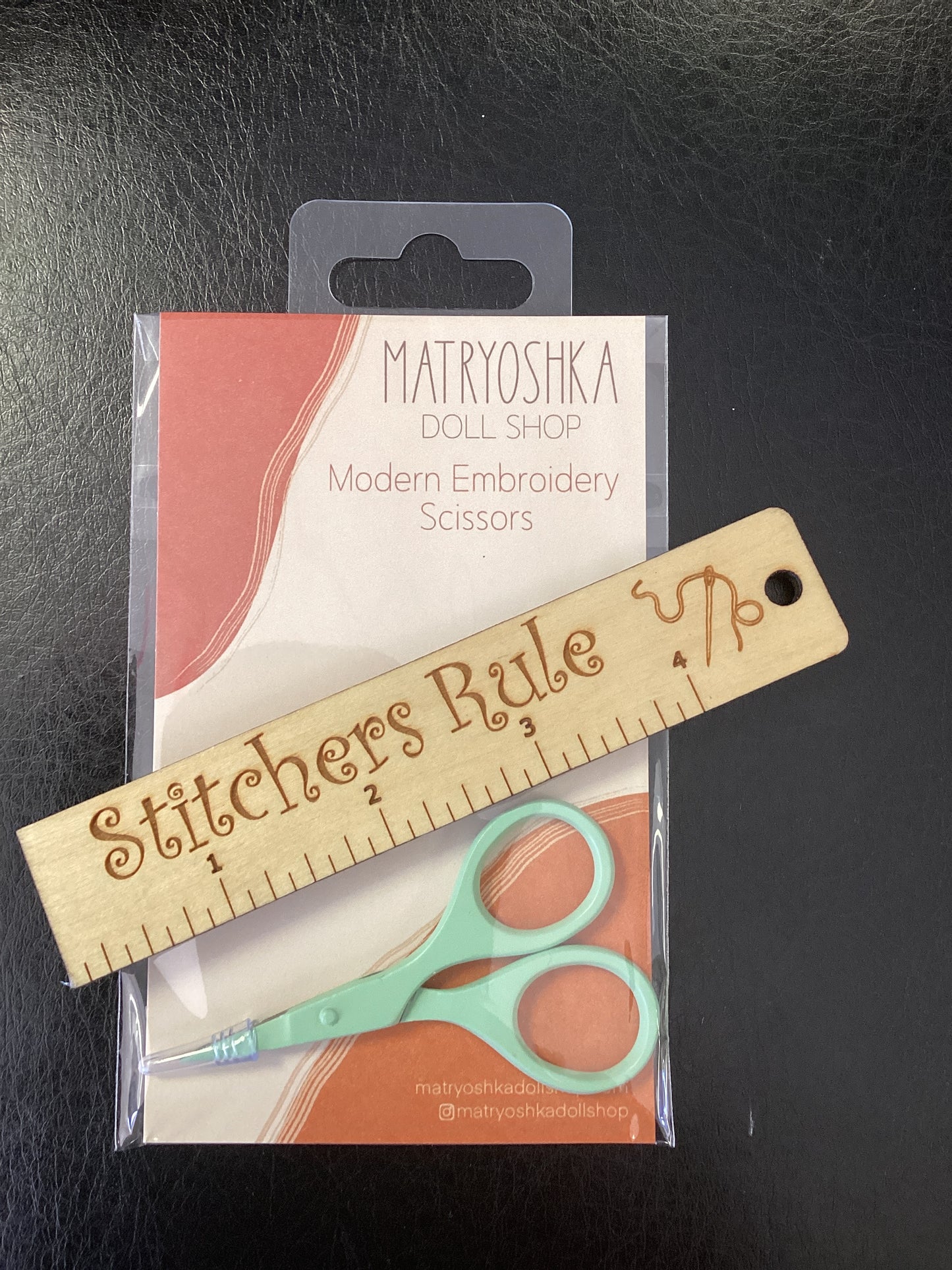 Tiny Embroidery Scissors - Mint