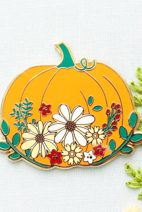 TRUNK SHOW Floral Pumpkin Needle Minder