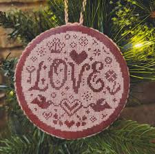 TRUNK SHOW Love Bauble