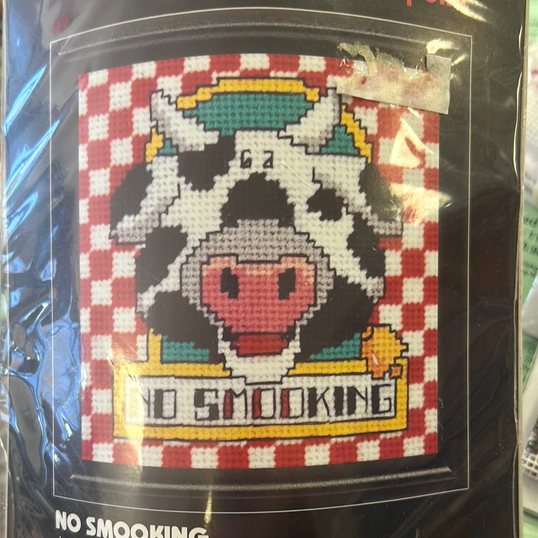 No Smooking NEEDLEPOINT Kit