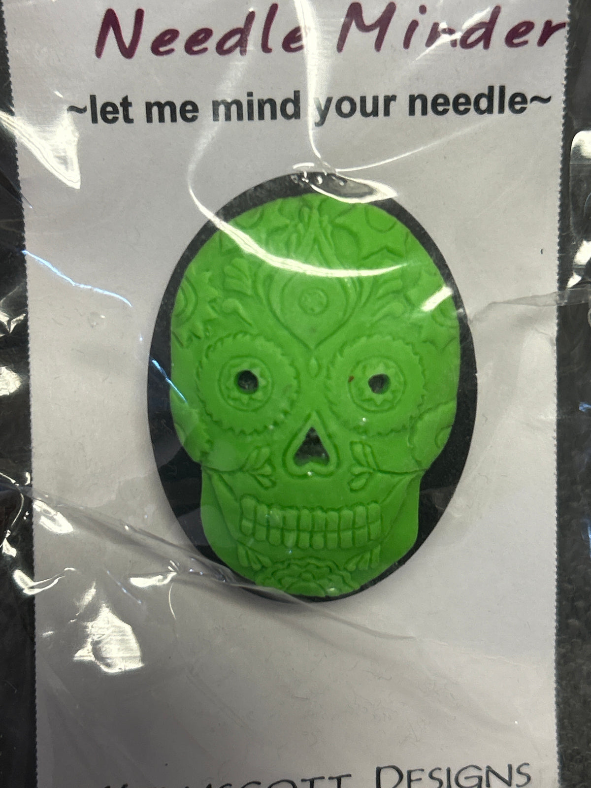 Sugar Skull Needle Minder