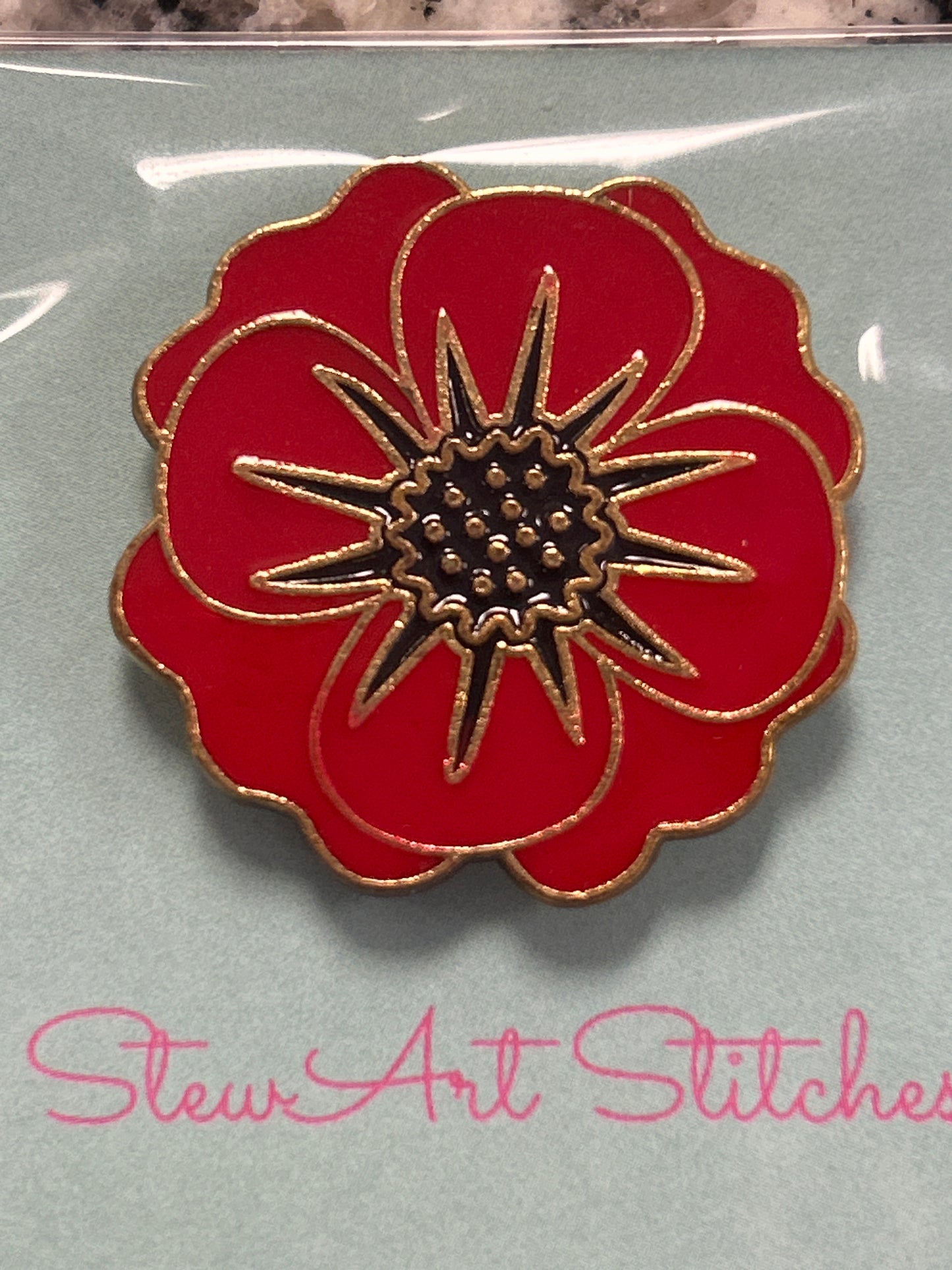 Poppy Needle Minder