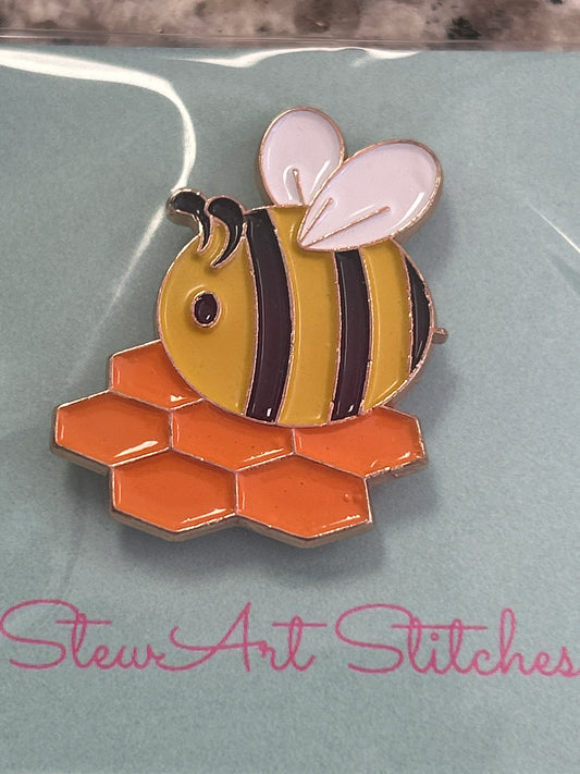 Honey Bee Needle Minder