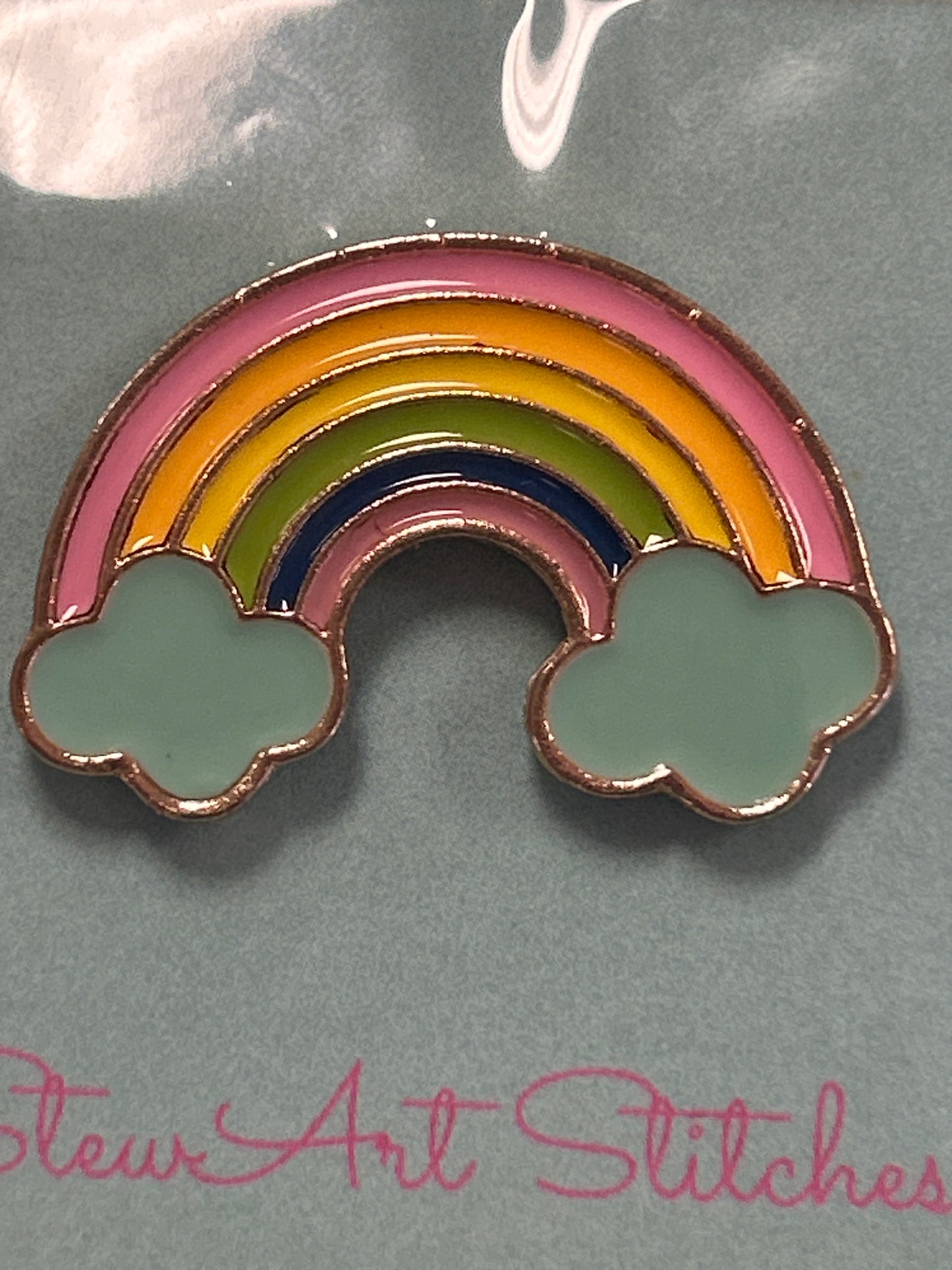 Rainbow Needle Minder