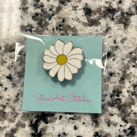 Daisy Needle Minder