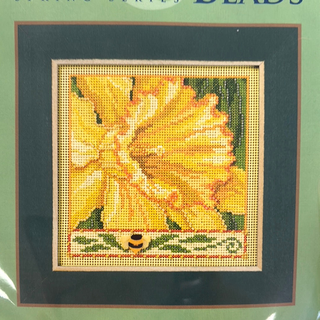 Daffodil Buttons and Beads Kit by Mill Hill