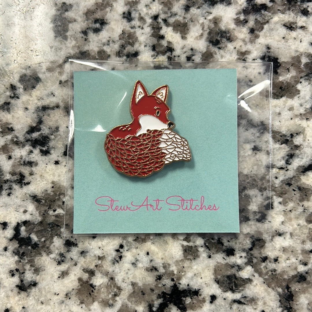 Fancy Fox Needle Minder