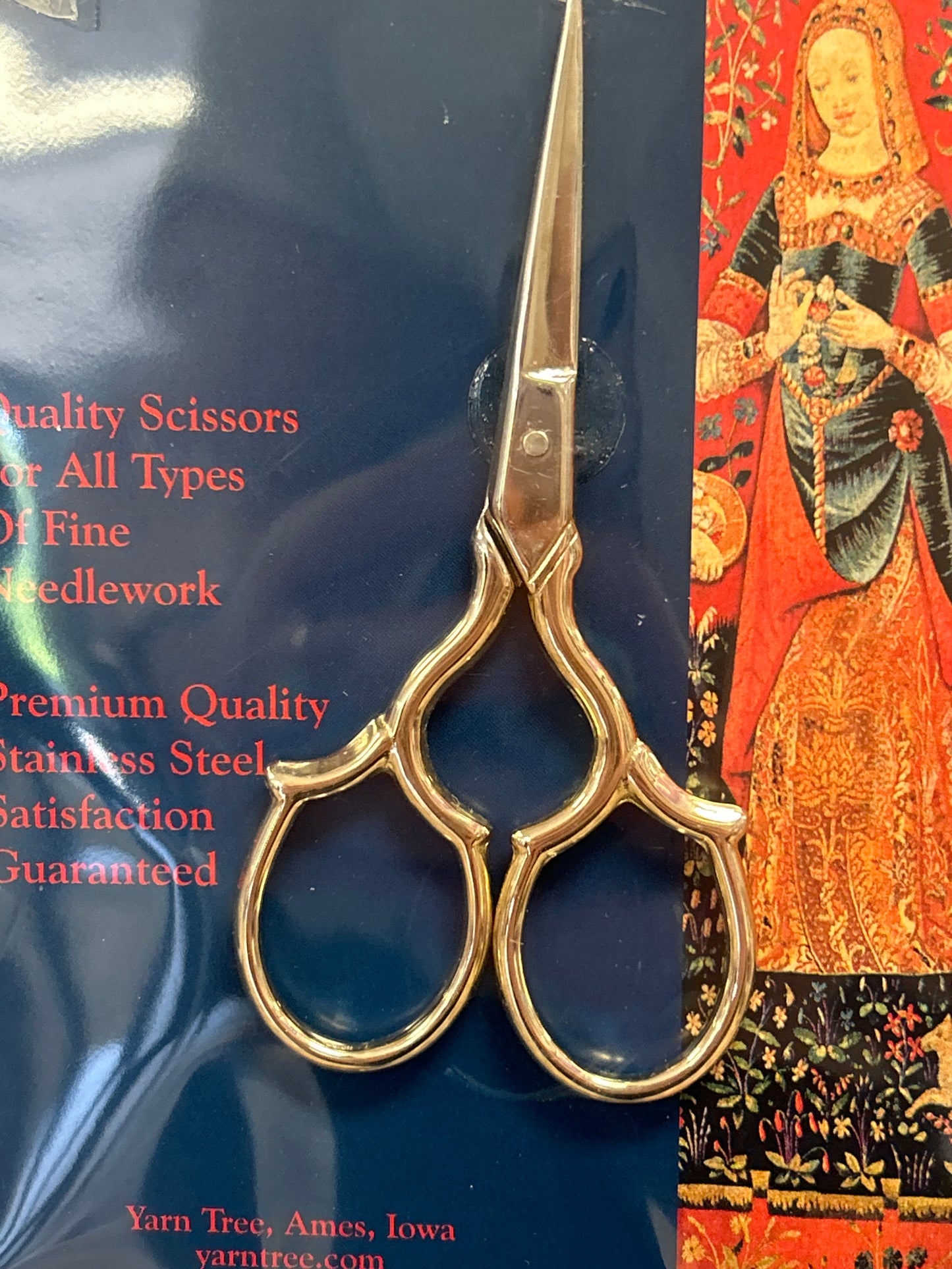 Tudor Scissors