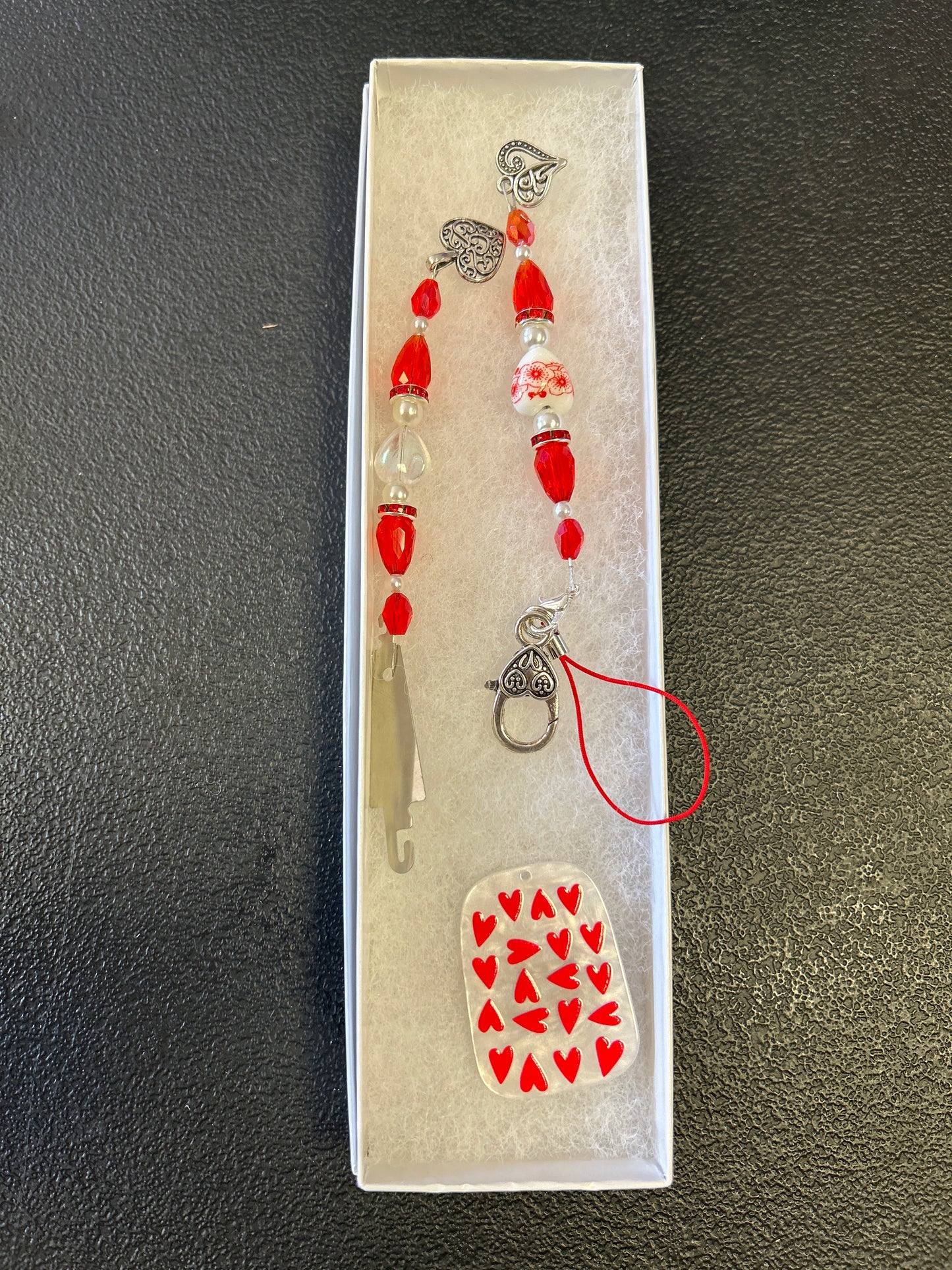 Red Hearts Scissor Fob Set