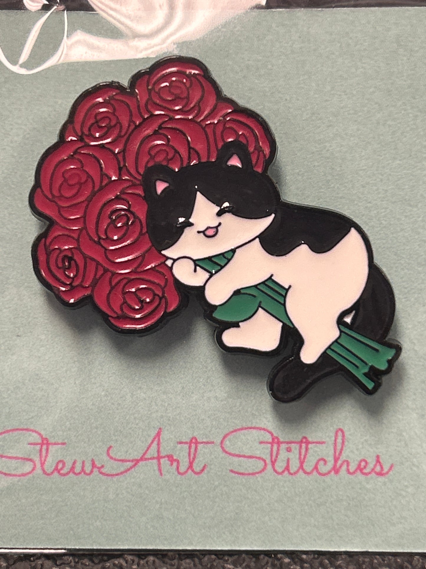 Rose Kitty Needle Minder