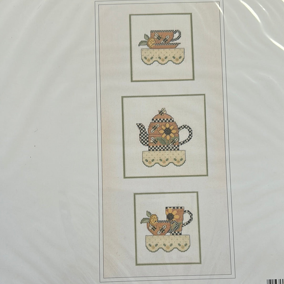 Teapot Collectibles: The Beehive Tea Series