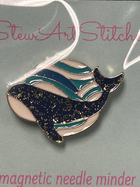 Whale Needle Minder