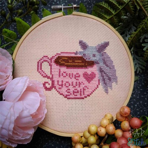 TRUNK SHOW Love Yourself