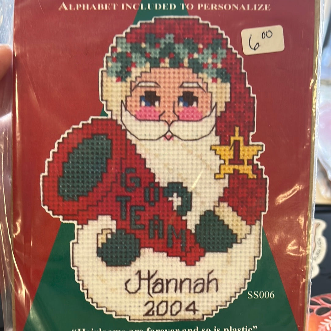 Cheer Santa Ornament Kit