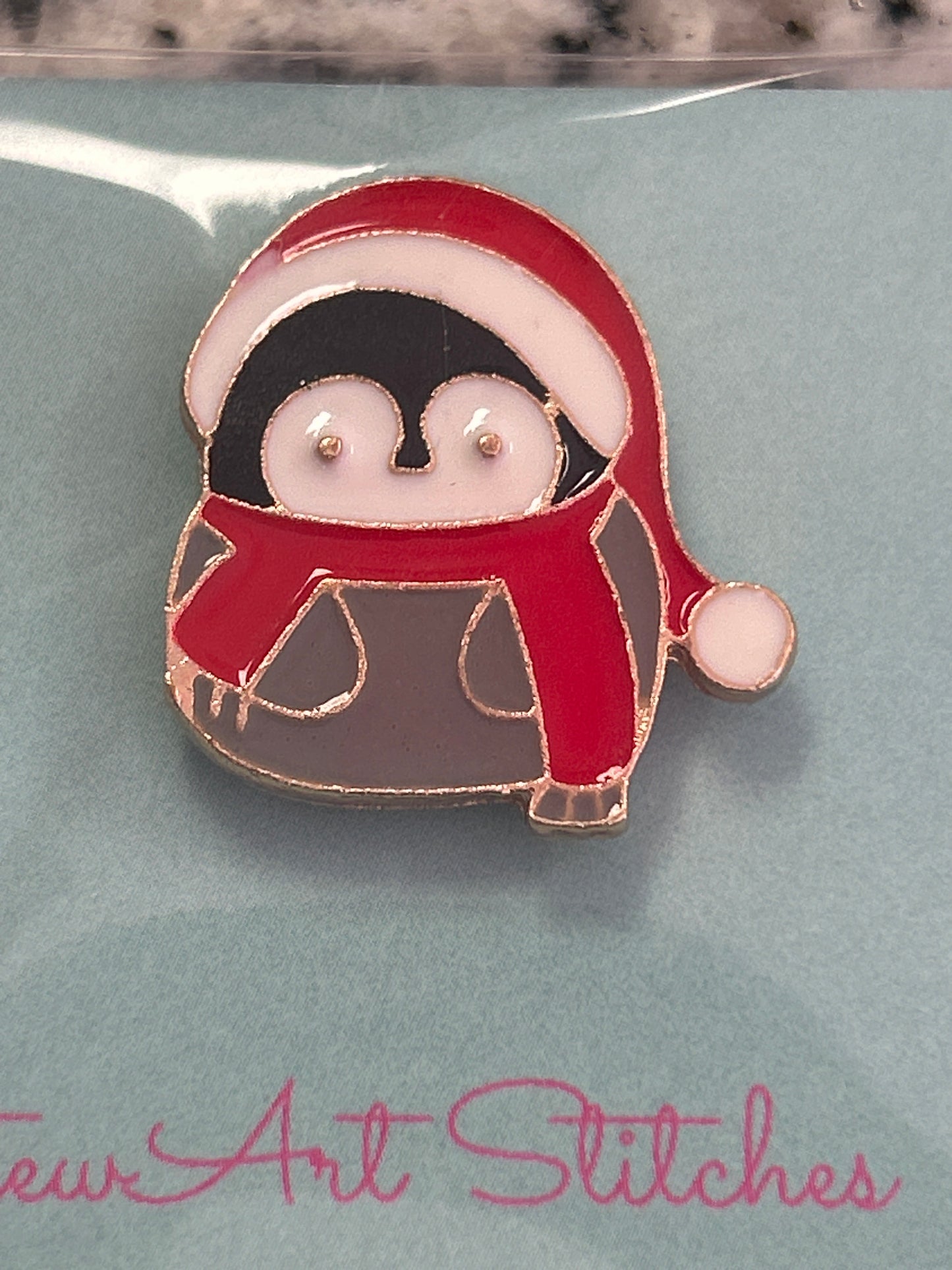 Penguin Hat Needle Minder