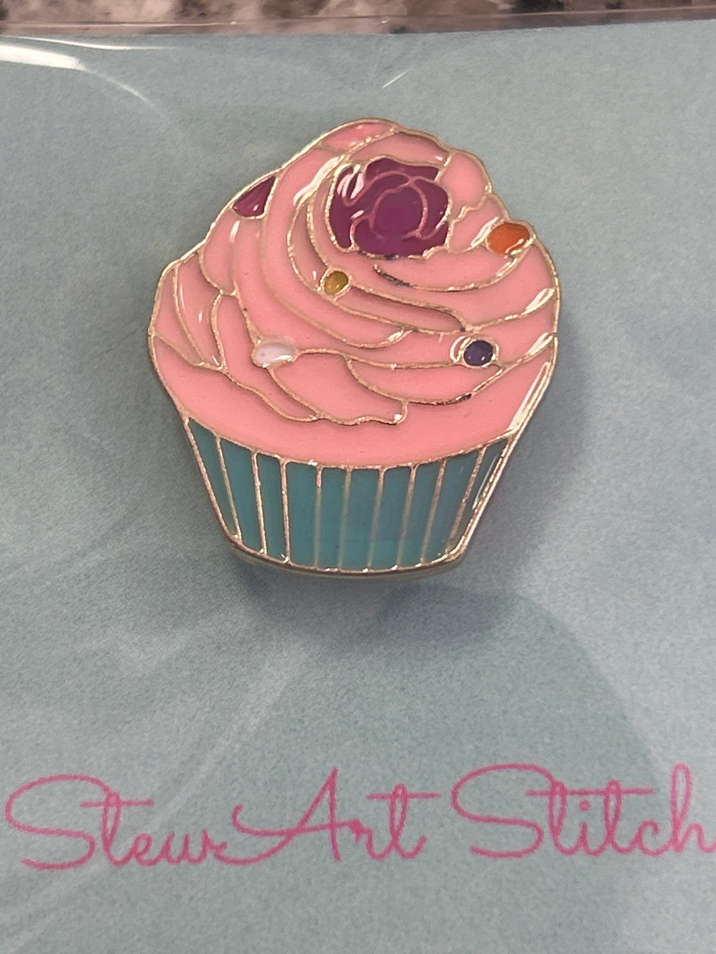 Cupcake Needle Minder