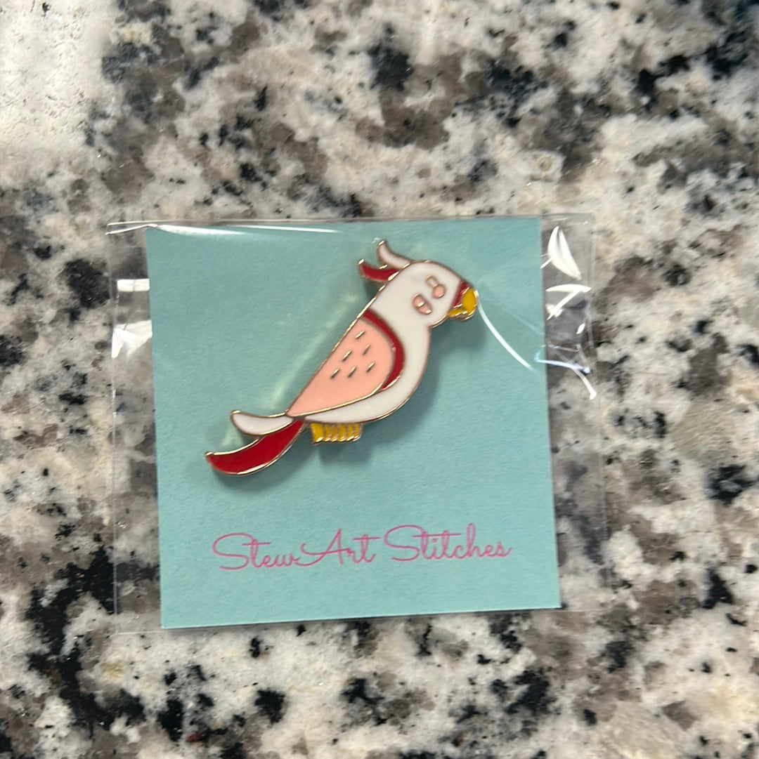 Pretty Parrot Needle Minder