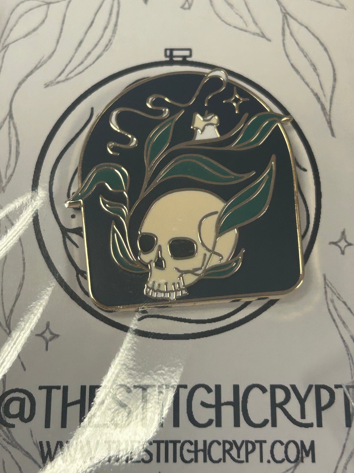 Candle Skull Needle Minder