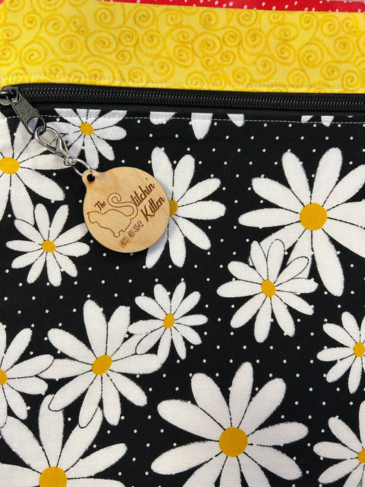 Daisies Large Project Bag