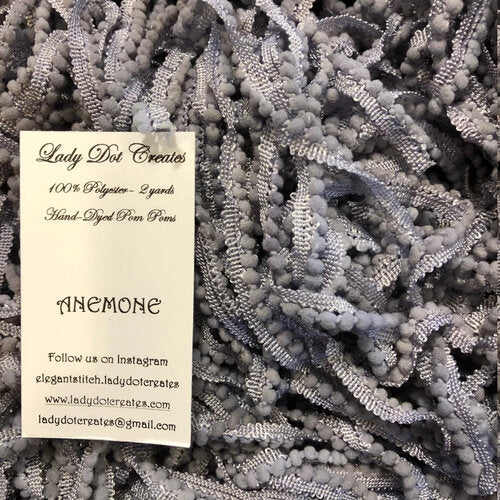 Anemone Finishing Pom Poms