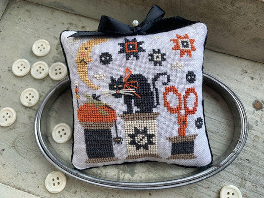 PREORDER Halloween Spools Pinkeep