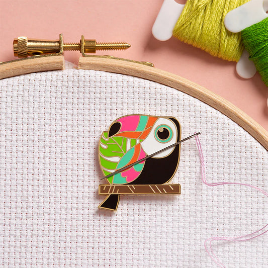 Toucan Needle Minder